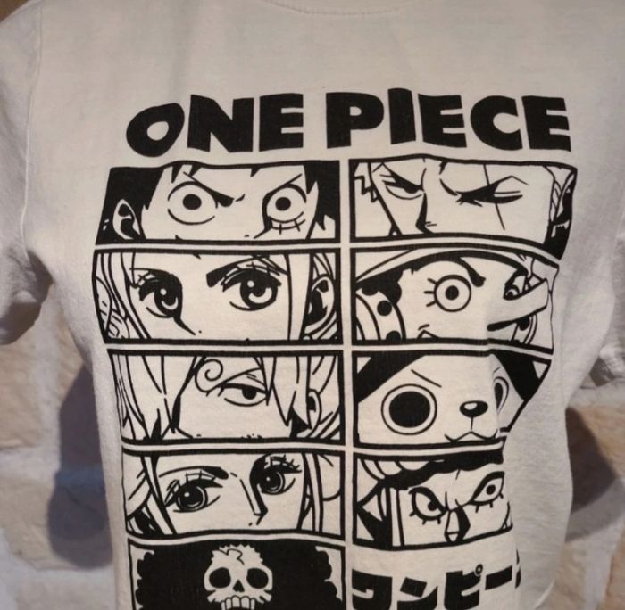 Tee-shirt manche courte  one pièce  taille 2xs - photo numéro 7
