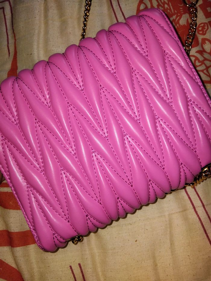 Petit sac motif en relief - photo numéro 3