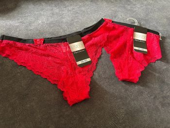 Lot de 2 Culottes rouge neuve steffy