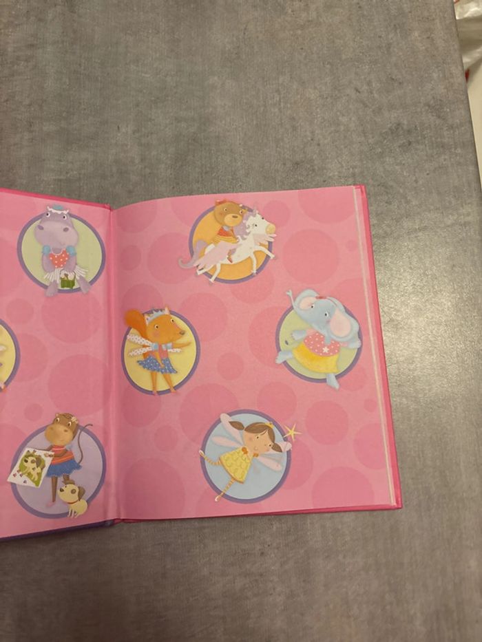 Livre histoire pour les filles à raconter en cinq minutes - photo numéro 2