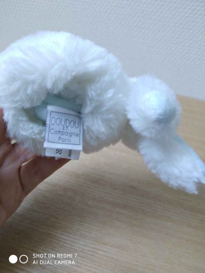 Doudou et compagnie chausson lapin tout doux grelots - photo numéro 3