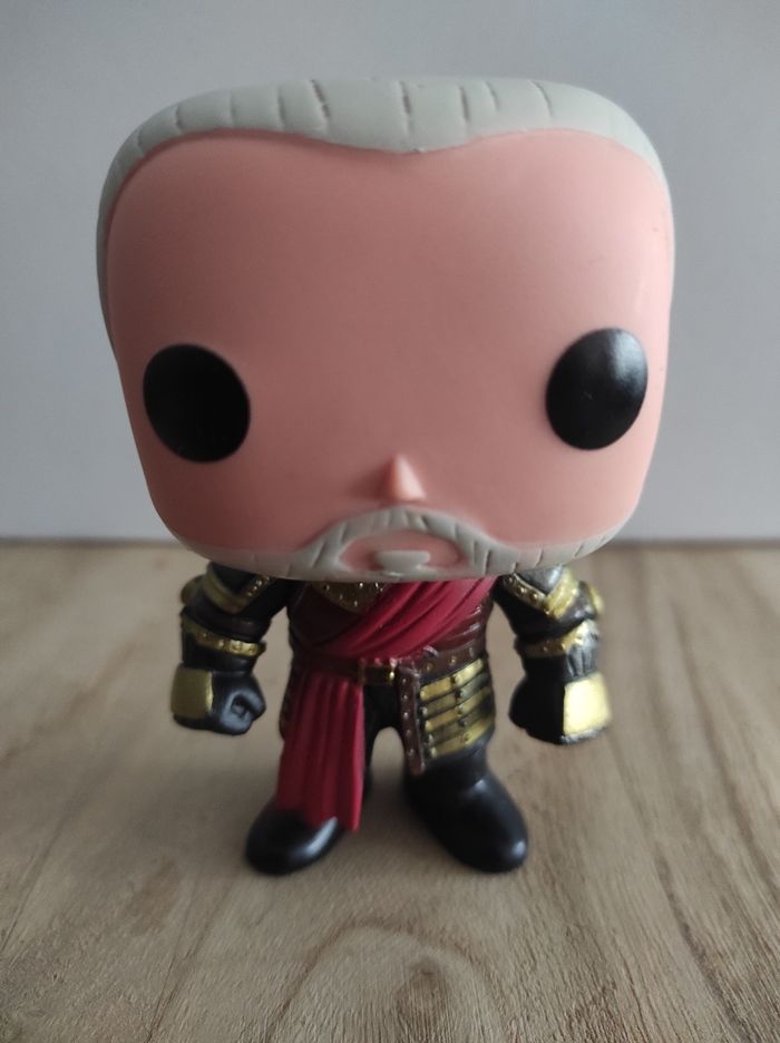 Figurine Funko pop Tywin Lannister 17 SANS boîte ( Game of Thrones )
