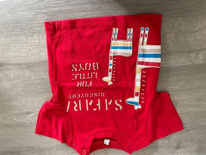 Lot de 19 tee-shirts taille 6 mois - photo numéro 11