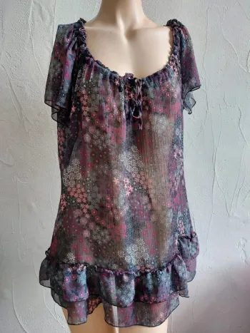 Tunique légère à motifs fleuris