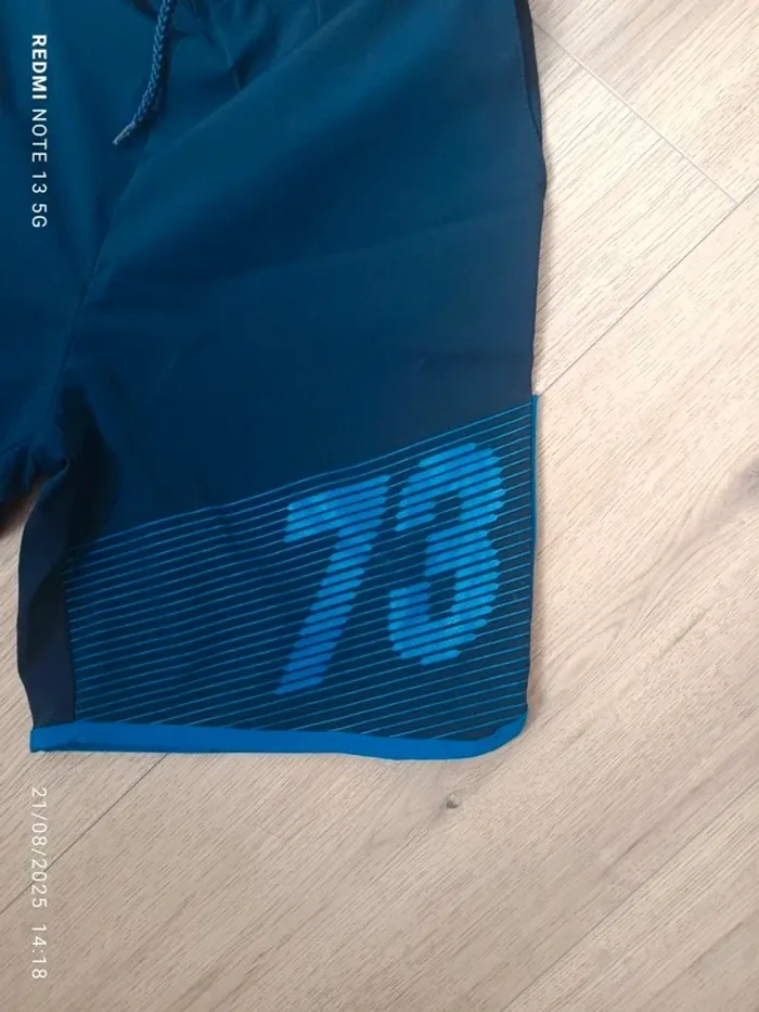 Magnifique short bleu La redoute taille 12 ans - photo numéro 2