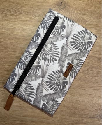 Pochette Cabala avec des feuilles