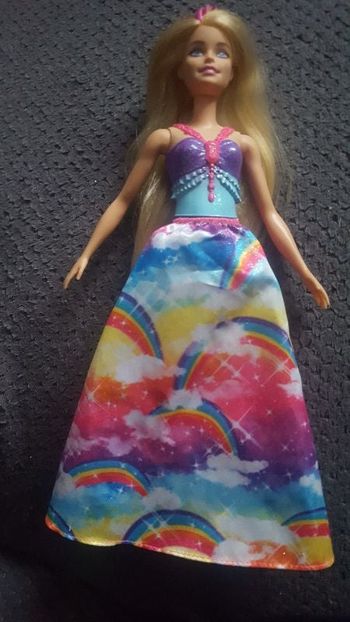 Barbie tresses magique .