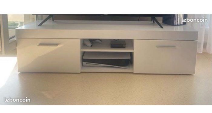 Meuble TV 140  à récupérer sur place