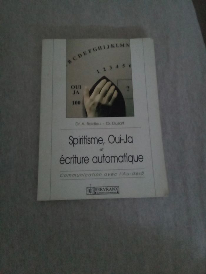 Spiritisme, ouija écriture automatique communication avec l'au-delà - photo numéro 2