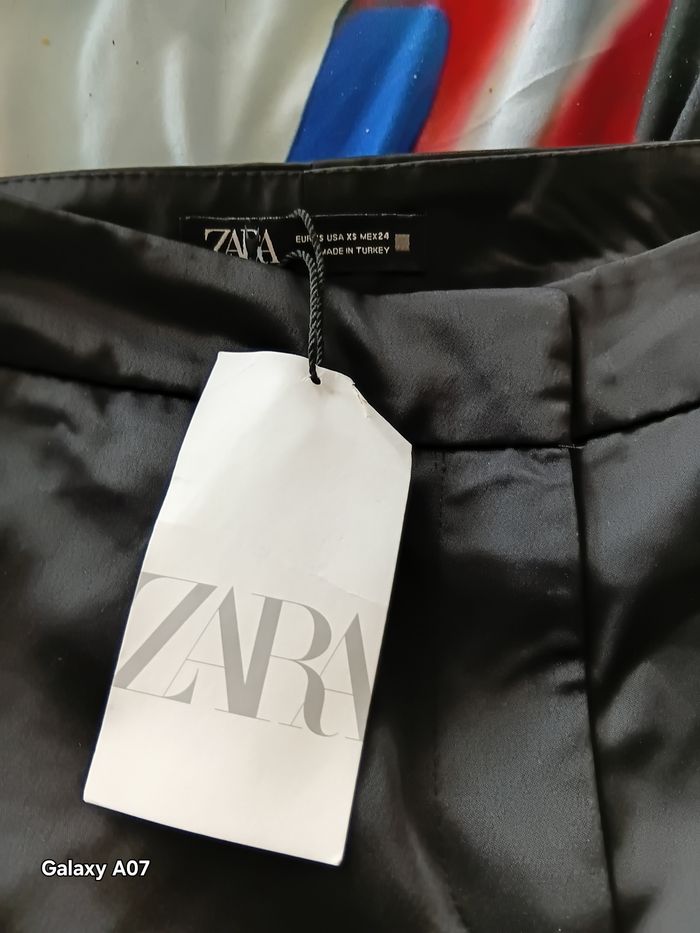Pantalon Zahra neuf - photo numéro 2