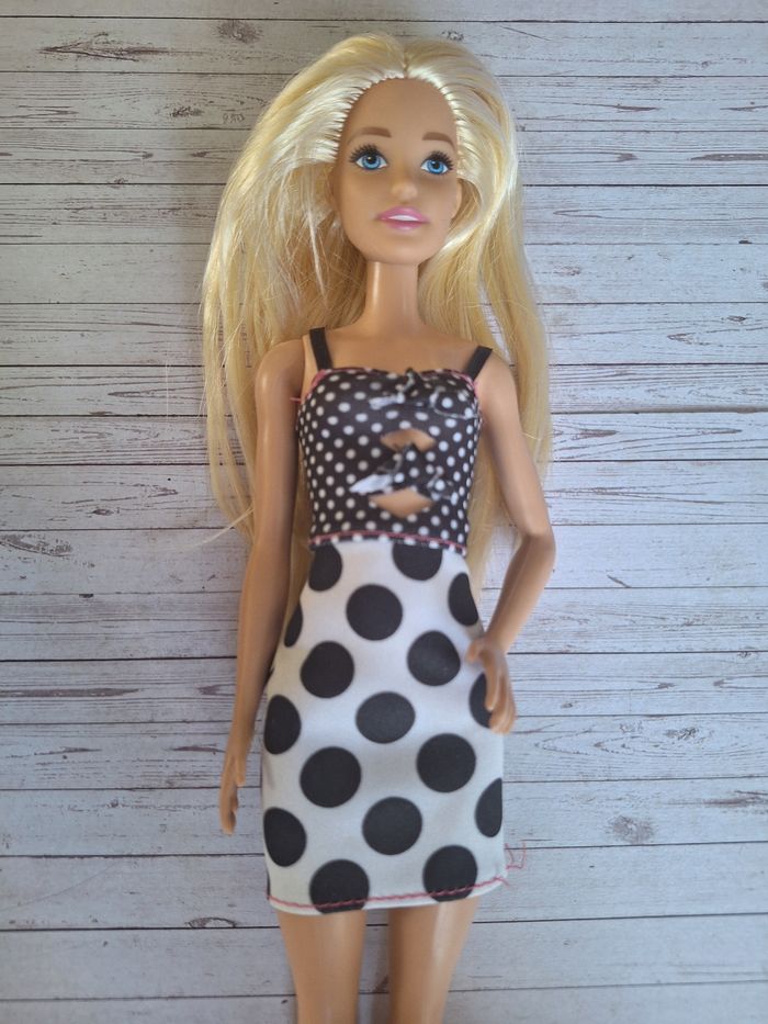 Poupée Barbie Fashionistas numéro 134 - photo numéro 2