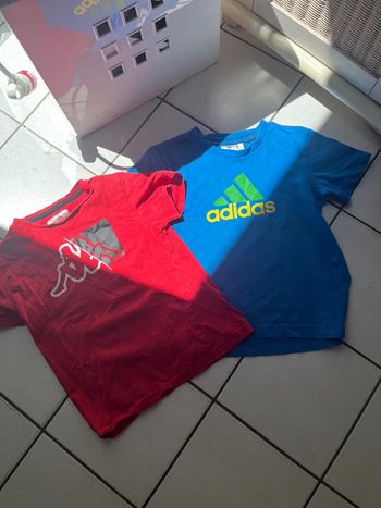 Lot 2 teeshirt Adidas et Kappa 5/6 ans
