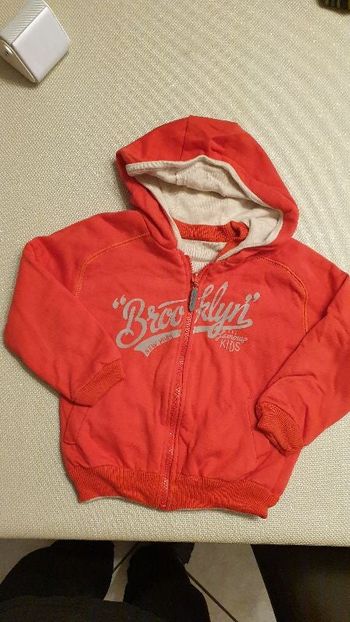 gilet à capuche reversible 4 ans