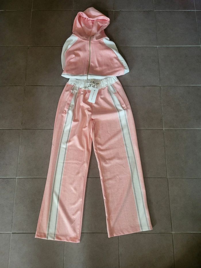 Ensemble set rose avec pantalon taille L et sweat à capuche assortie - photo numéro 2