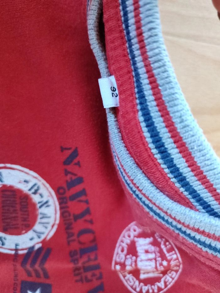 T short rouge - photo numéro 2