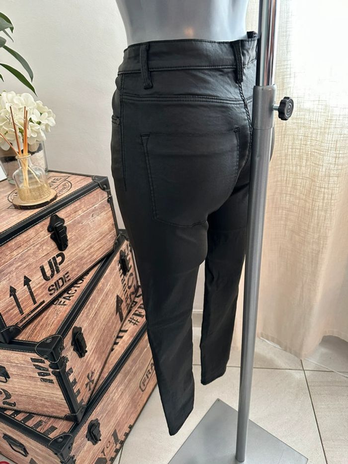 Pantalon noir - photo numéro 14