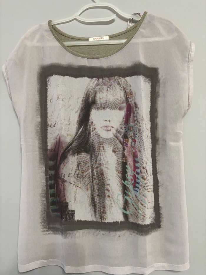 T-shirt