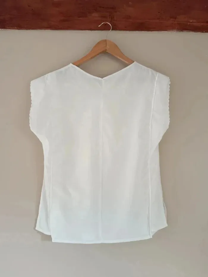 T-shirt ample blanc col broderies ajourées fleurs - photo numéro 6