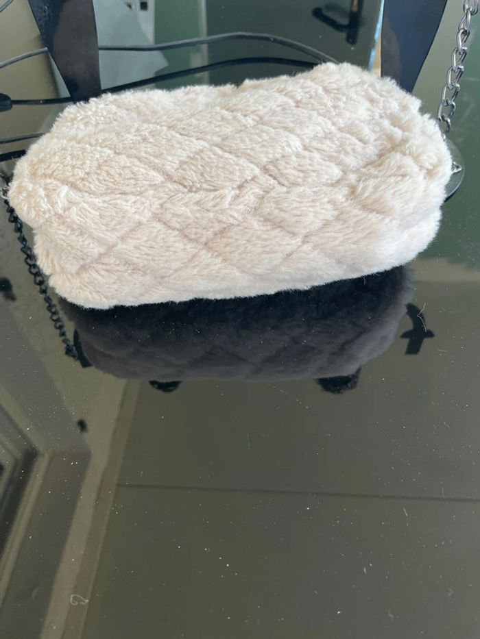 Petit sac, fausse fourrure blanc - photo numéro 6