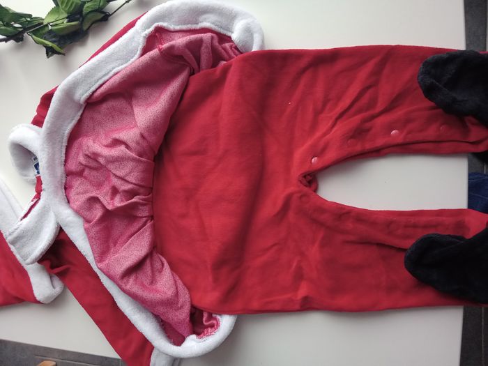 Pyjama de Noël + bonnet 18 mois - photo numéro 3