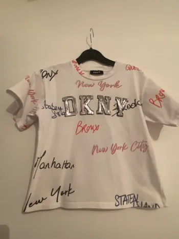 T-shirt DKNY