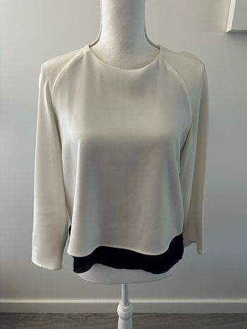 Blouse à manches longues noire et blanche Mango T36 S