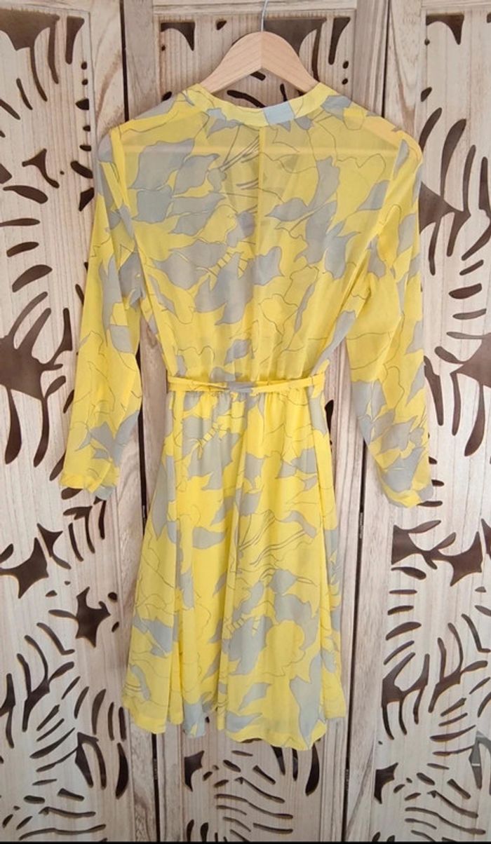 Robe cache-cœur fluide et légère - Imprimé abstrait jaune et gris - Taille M Zara Basic - photo numéro 7