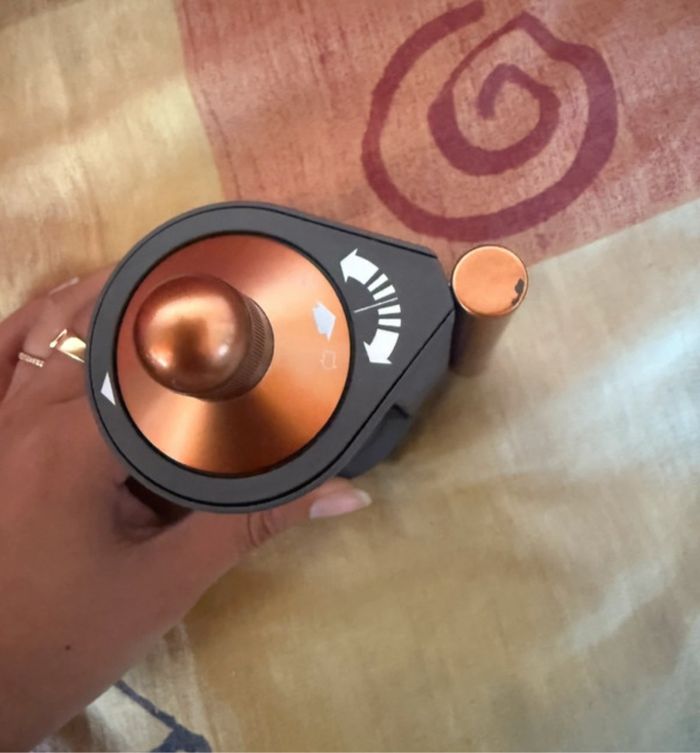 Dyson Airwrap Complete Long Nickel Cuivré + rouleau 20mm (rupture de stock) - photo numéro 8