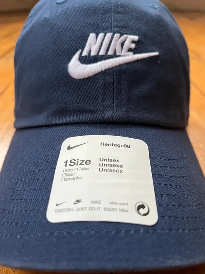 Casquette Nike bleu marine - photo numéro 2