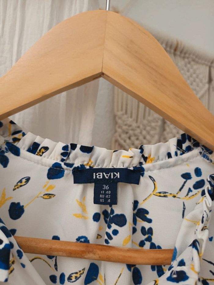 Jolie robe fleurie taille 36 - photo numéro 2