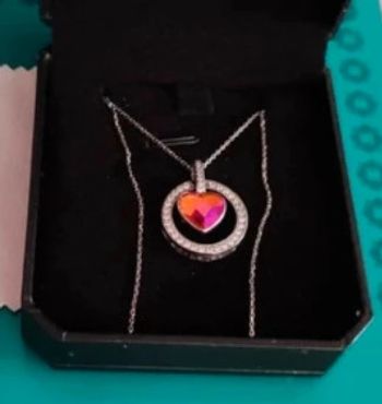 Collier et pendentif