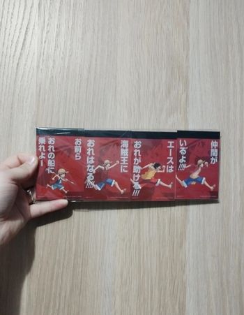 Lot de 4 petits carnets one piece neuf