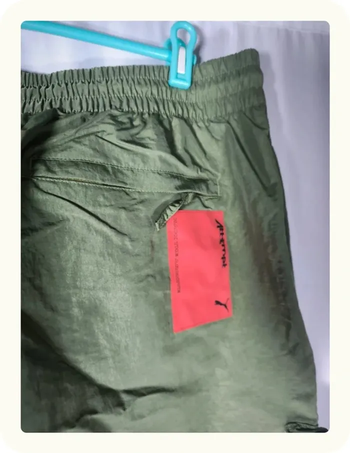 Pantalon large cargo Puma x Attempt Neuf Taille M et XL - photo numéro 8