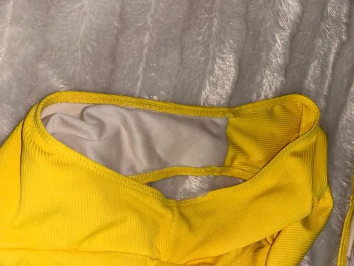 Maillot de bain 2 pièces jaune - photo numéro 4