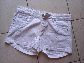 Mini short style jean blanc T42
