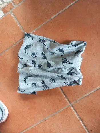 Tour de cou snood Jurassic world