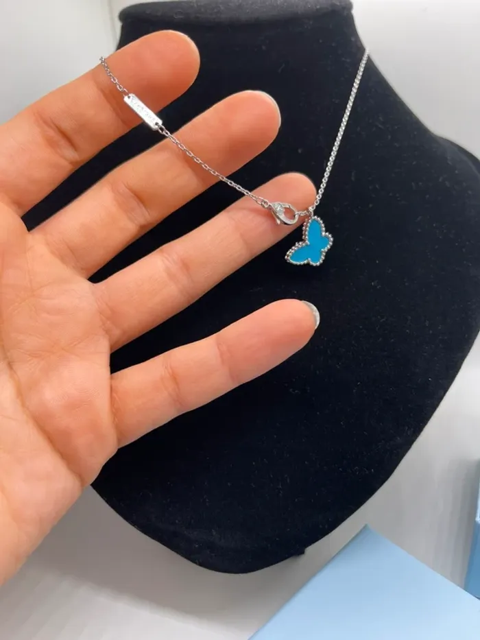 Parure pour femme argenté motif papillon 🦋 - photo numéro 3