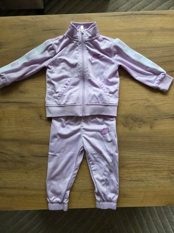 Ensemble jogging Nike 12 mois
