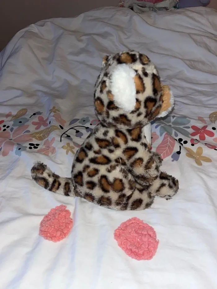 Léopard en peluche - photo numéro 2
