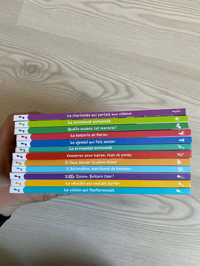 Lot livres mcdo musique - photo numéro 2
