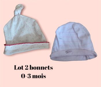 Lot 2 bonnets 0-3 mois