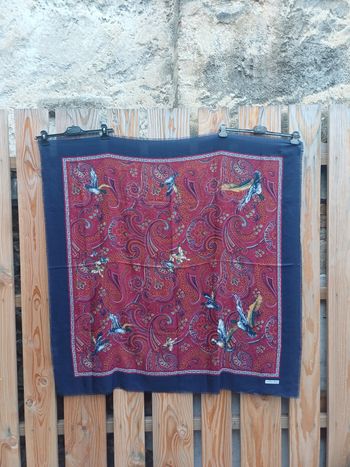 Grand foulard carré motifs canard Laura Mori