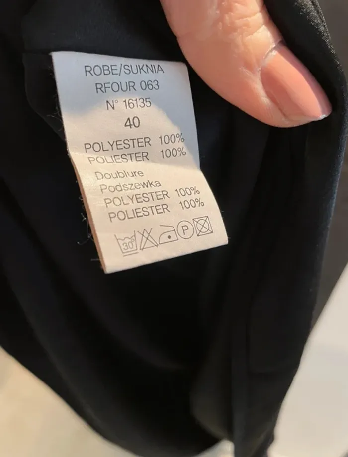 Robe noire fluide à volants – Jacqueline Riu – Taille 40 - photo numéro 8