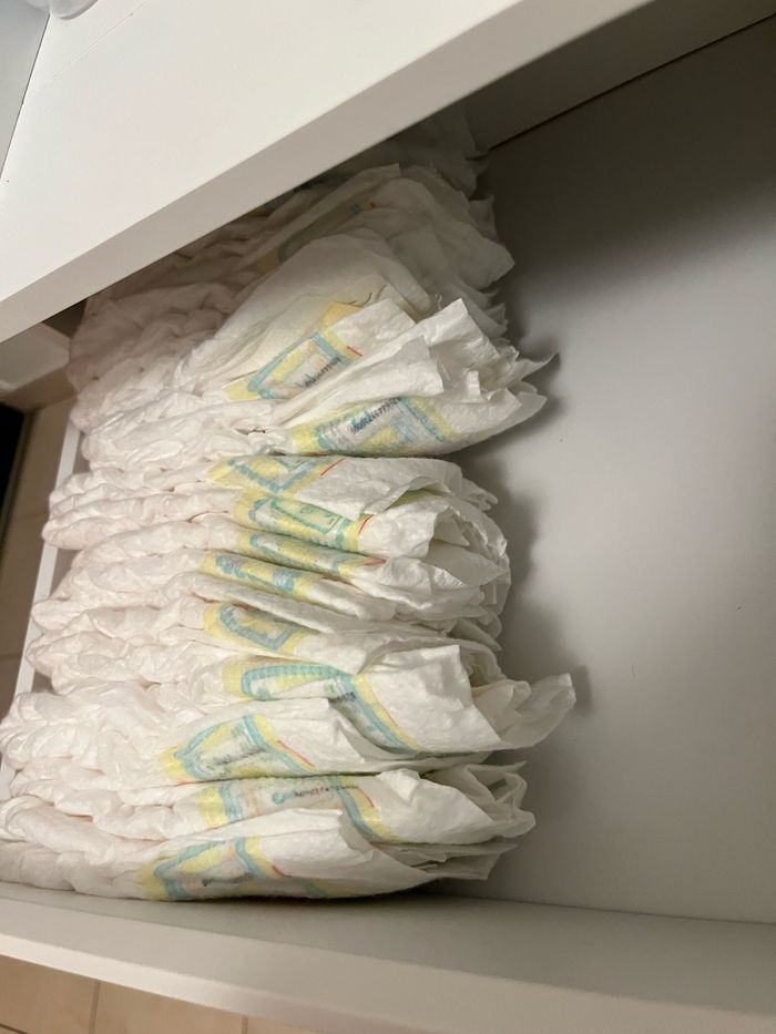Lot de 19 couches Pampers Taille 3