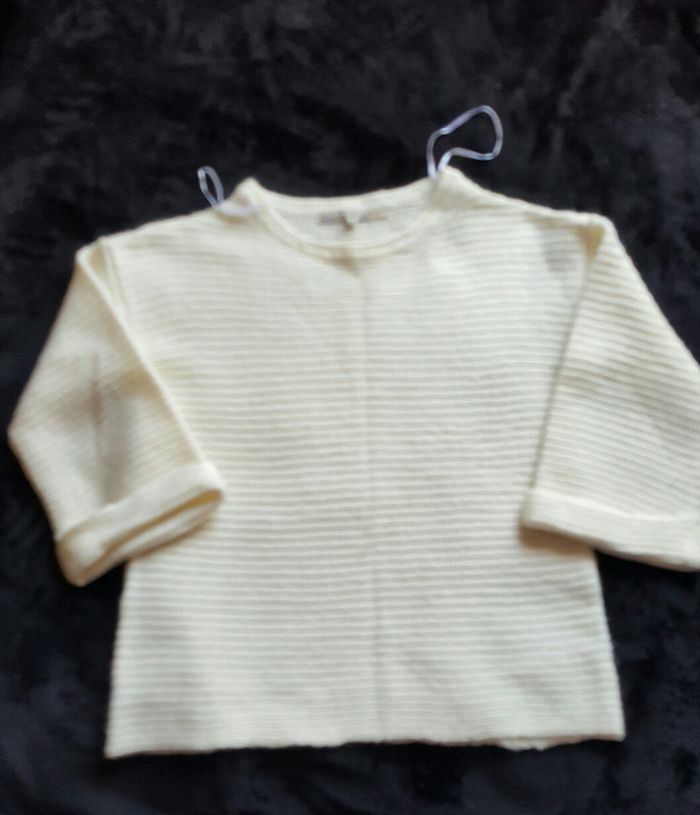 Pull jaune pale