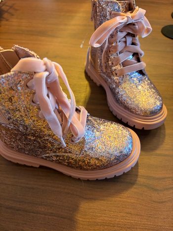 Bottines rose à paillettes T27