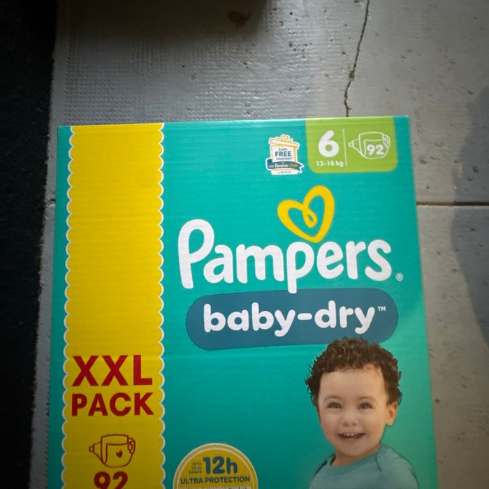 Pampers couché XXL PACK taille6 - photo numéro 2