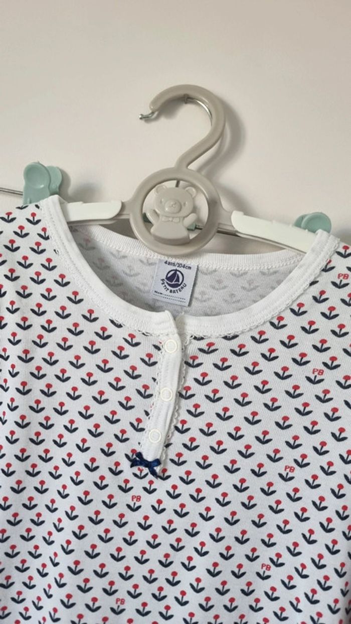 Pyjama leger fleurs petit bateau taille 4ans - photo numéro 2