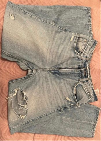 jean mom à trou bleu clair