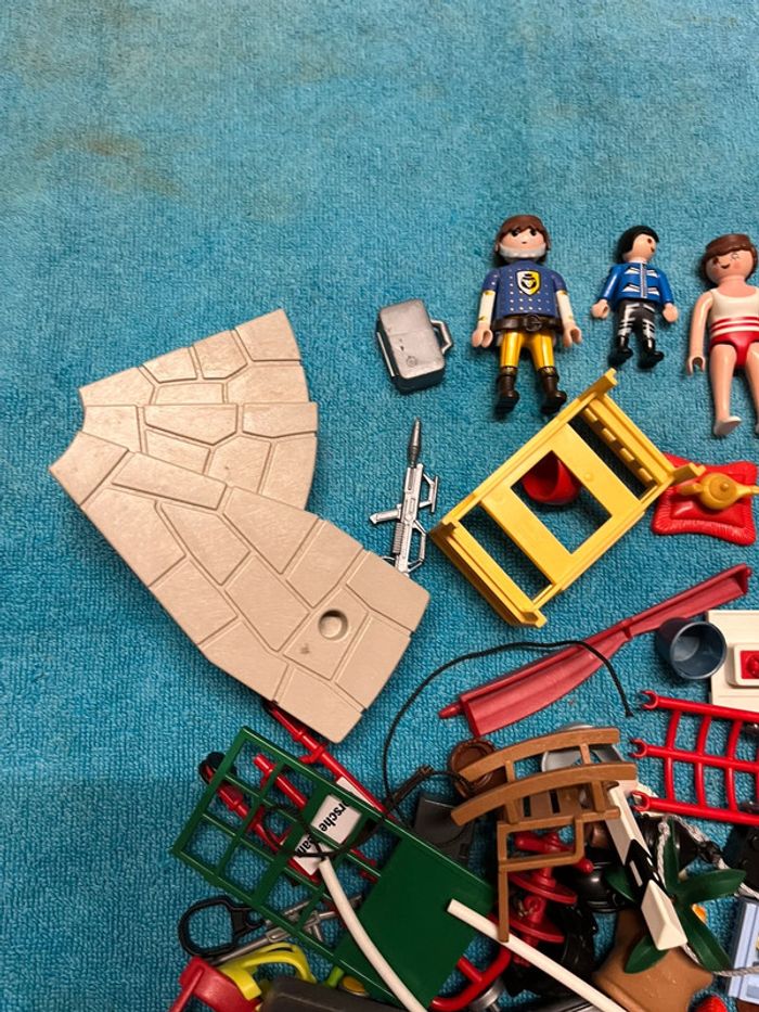 Gros lot de Playmobil en vrac TBE - photo numéro 2